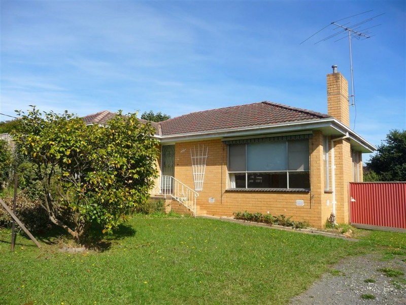 15 Hopetoun Road, Drouin VIC 3818