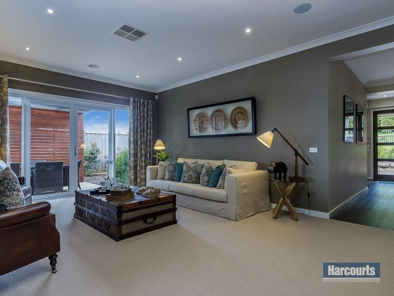 116 Jackson Drive, Drouin VIC 3818