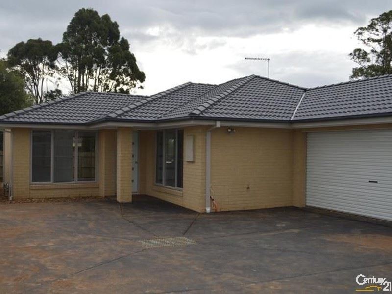 2/9 Fairchild Street, Drouin VIC 3818