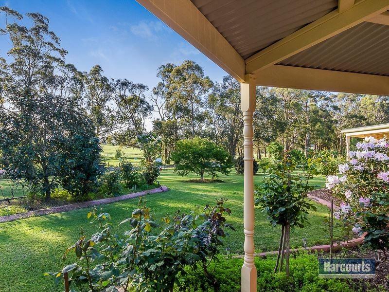 63 Fairway Drive, Drouin VIC 3818