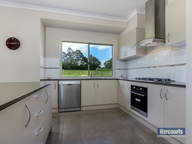 2/9 Dyall Road, Drouin VIC 3818