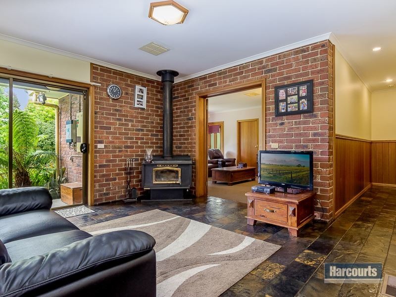 39 Riverside Avenue, Bunyip VIC 3815