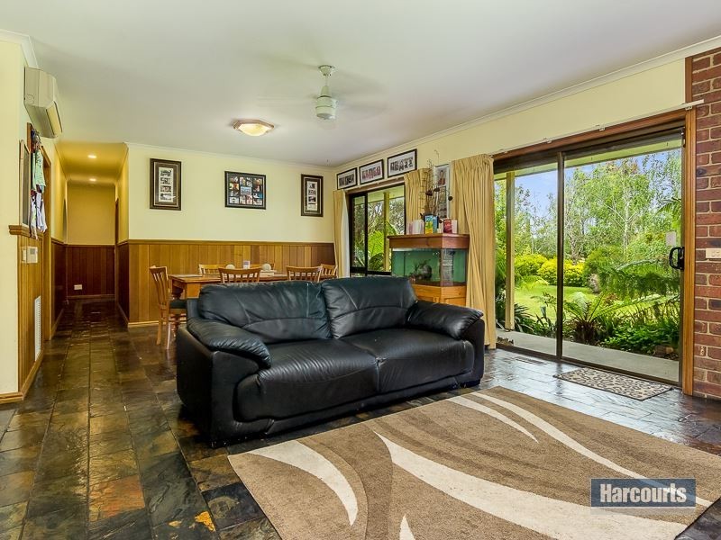 39 Riverside Avenue, Bunyip VIC 3815