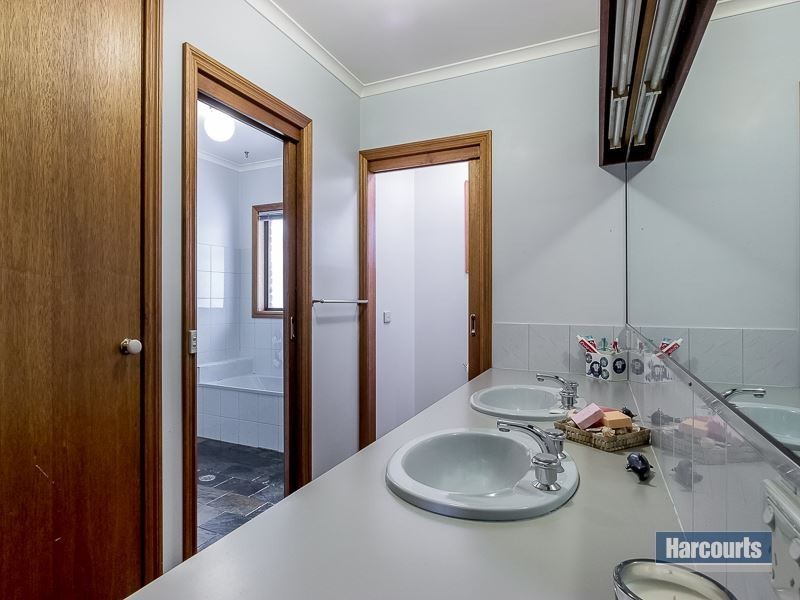 39 Riverside Avenue, Bunyip VIC 3815