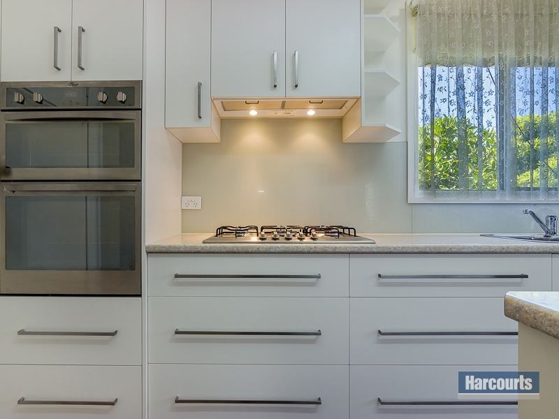 13 McNeilly Road, Drouin VIC 3818