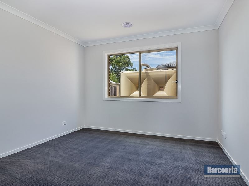 2/73 Victoria Street, Drouin VIC 3818