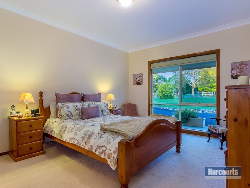 54 Fairway Drive, Drouin VIC 3818