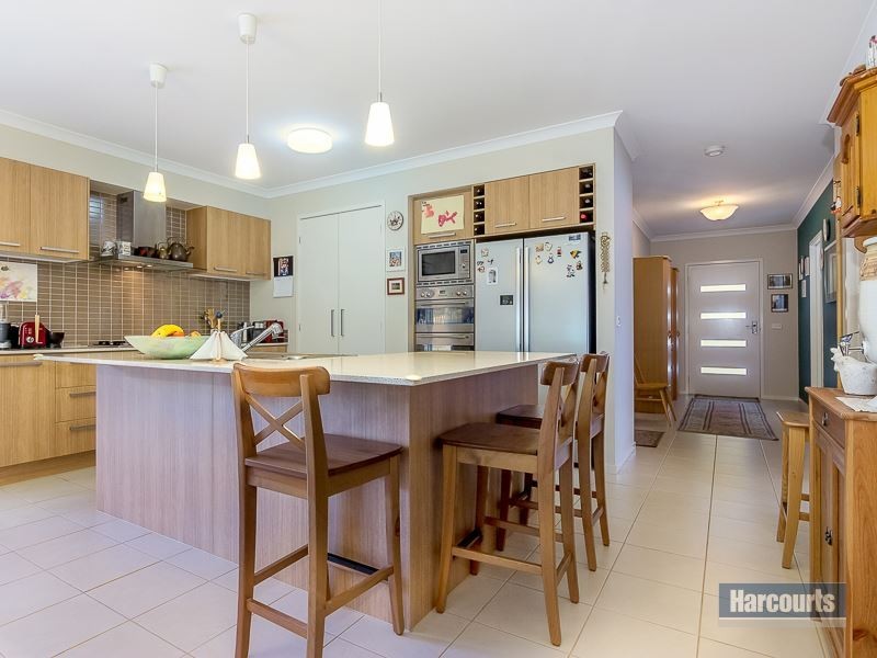 11 Amber Court, Drouin VIC 3818