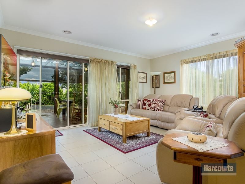 11 Amber Court, Drouin VIC 3818