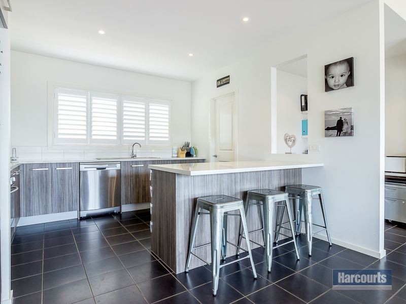 7 Palm Square, Drouin VIC 3818