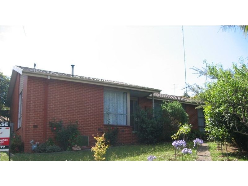 9 Boanyoo Street, Drouin VIC 3818