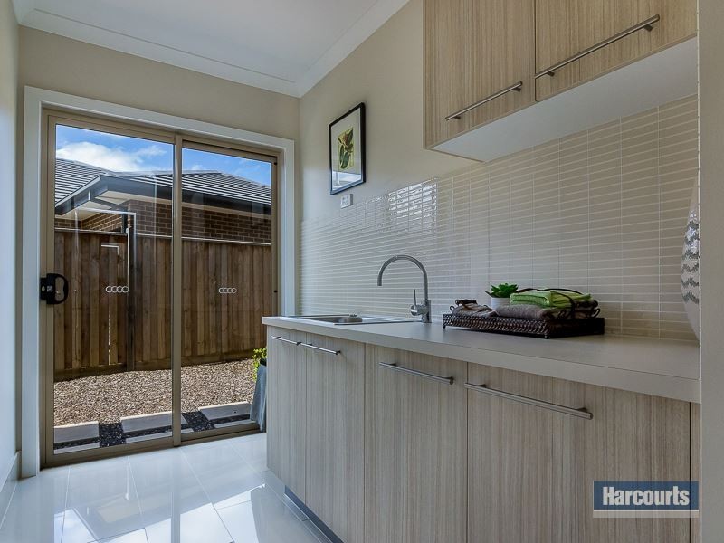 118 Jackson Drive, Drouin VIC 3818