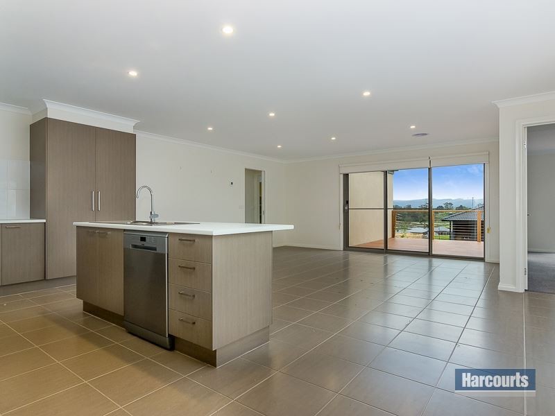85 McNeilly Road, Drouin VIC 3818