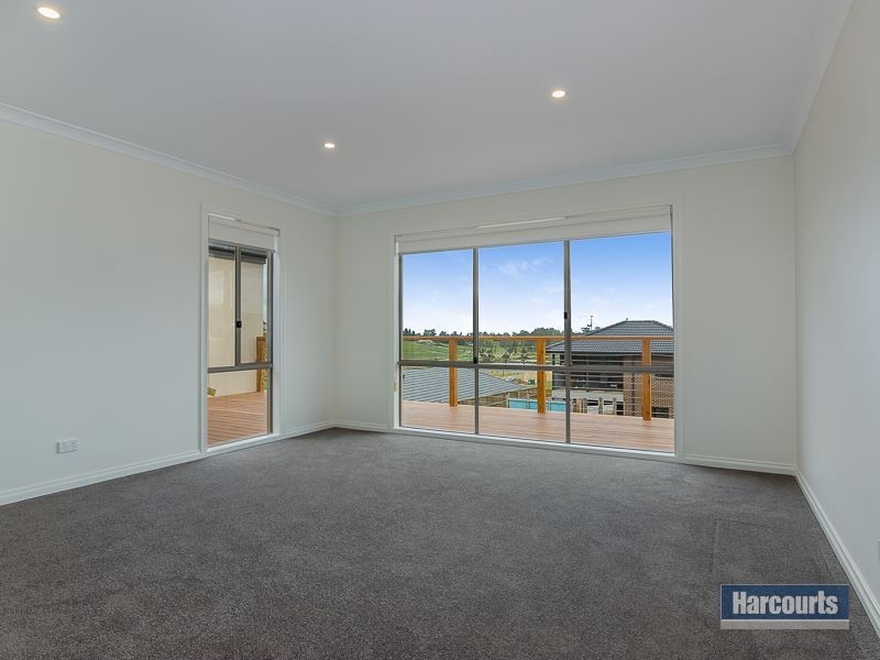 85 McNeilly Road, Drouin VIC 3818