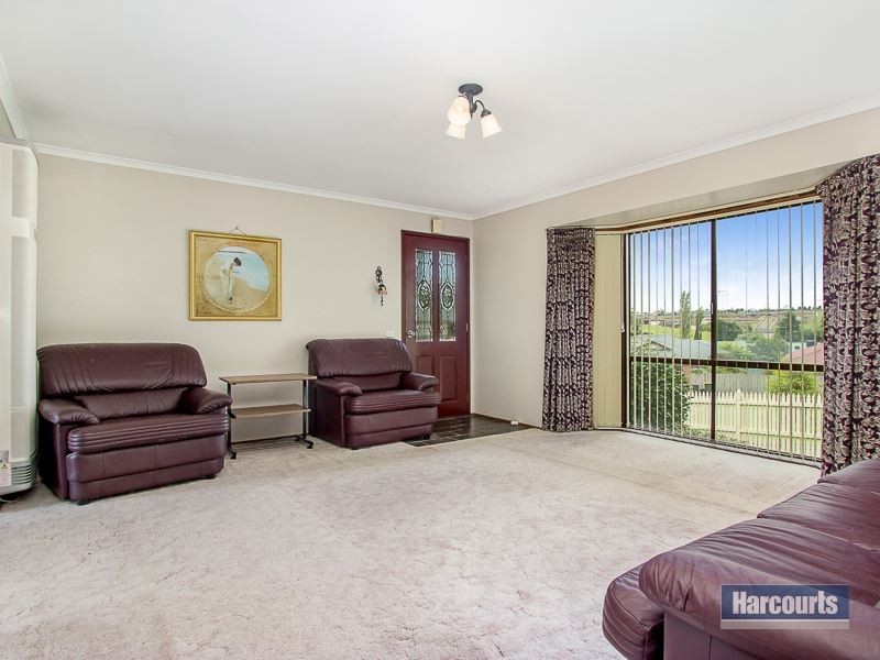 33 Hopetoun Road, Drouin VIC 3818