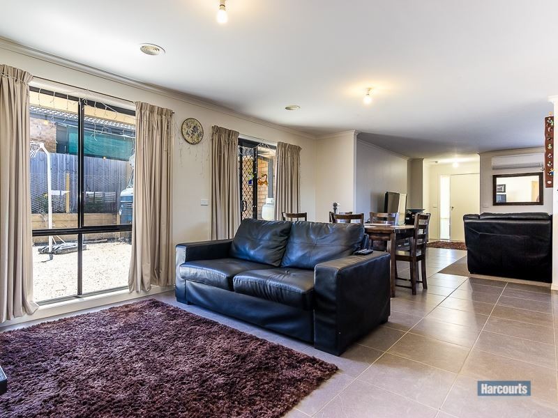 55 Springwater Drive, Drouin VIC 3818