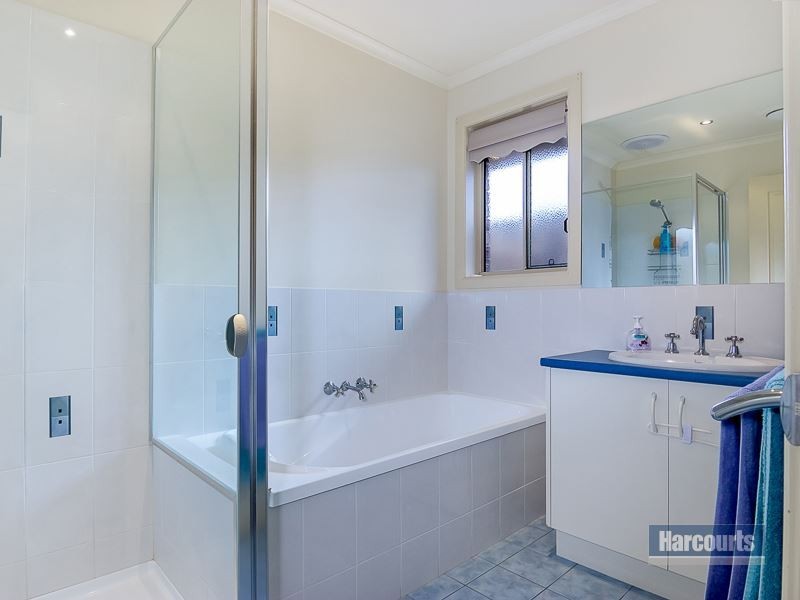 29 Norman Road, Drouin VIC 3818