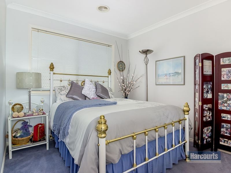 16 Grandview Close, Drouin VIC 3818