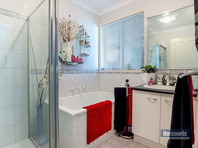 16 Grandview Close, Drouin VIC 3818