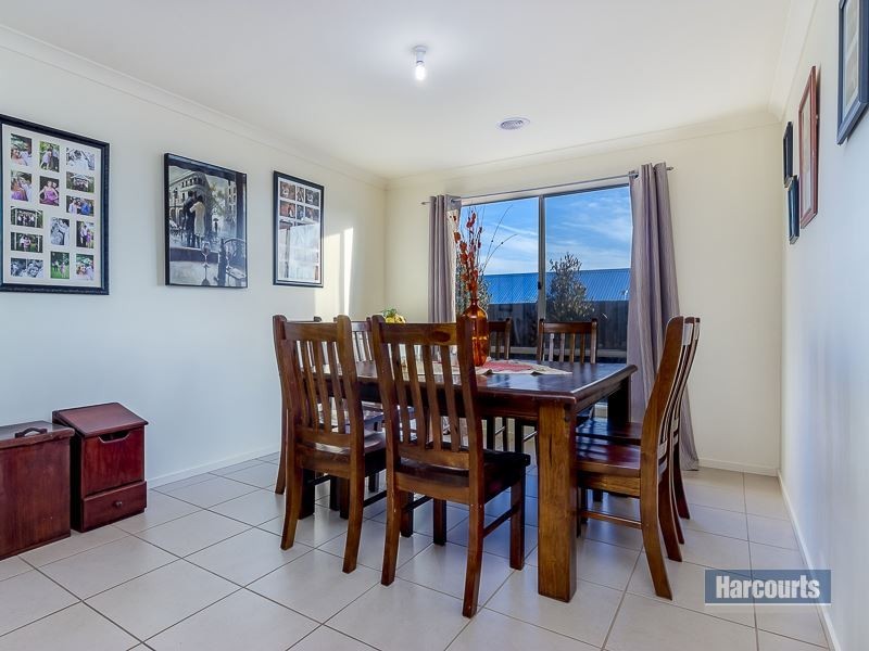 15 Skipton Street, Drouin VIC 3818