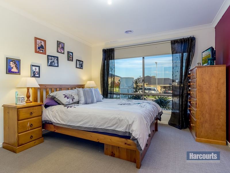 15 Skipton Street, Drouin VIC 3818