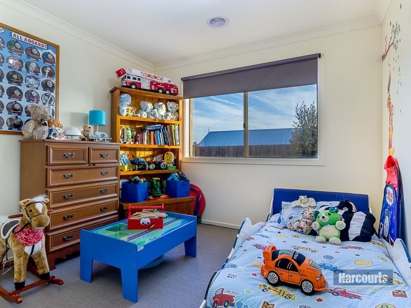 15 Skipton Street, Drouin VIC 3818