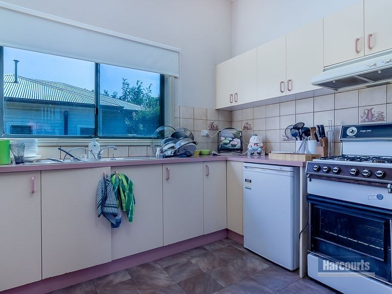 12 Hopetoun Road, Drouin VIC 3818