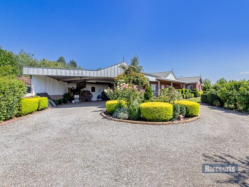 4 Quentin Court, Drouin VIC 3818