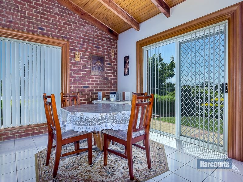 4 Quentin Court, Drouin VIC 3818