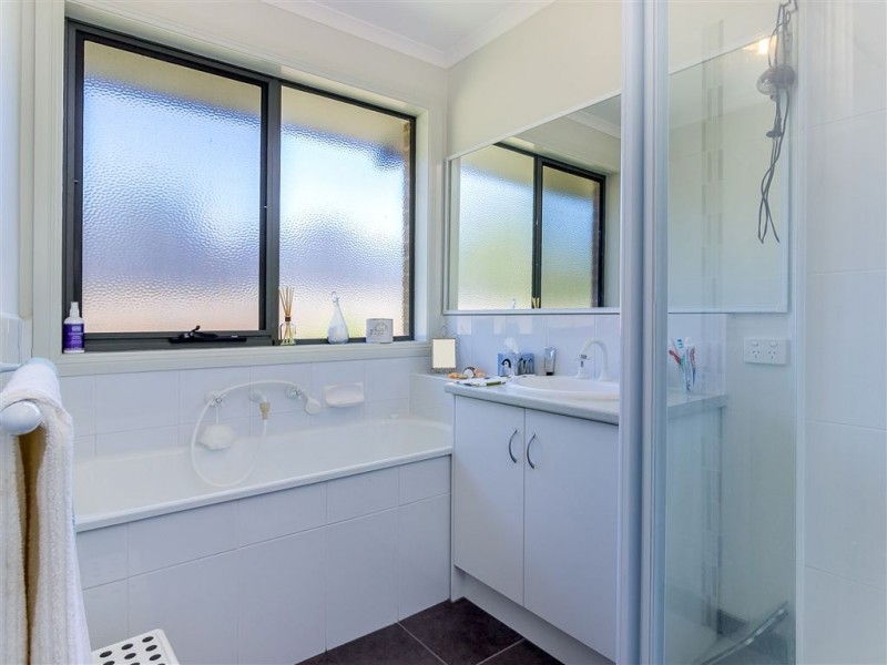 20 Holland Street, Drouin VIC 3818