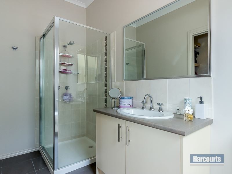73 Main South Road, Drouin VIC 3818