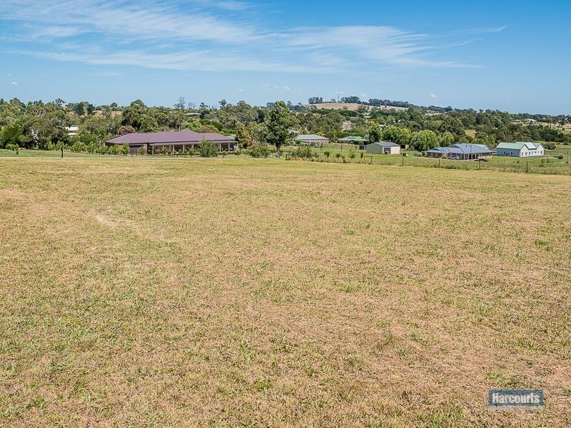 13 Golf View Court, Drouin VIC 3818