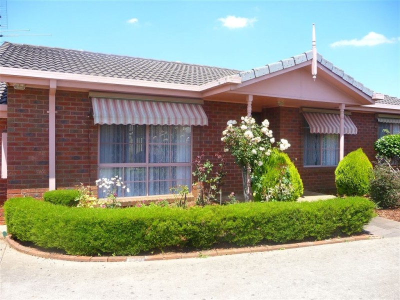 4/26 Young Street, Drouin VIC 3818