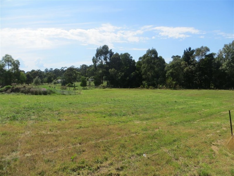 7 South Fork Court, Drouin VIC 3818