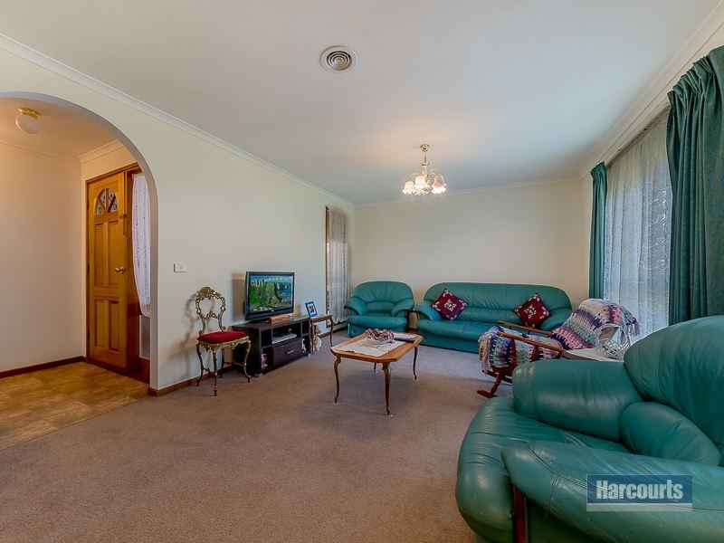 14 Helen Street, Drouin VIC 3818