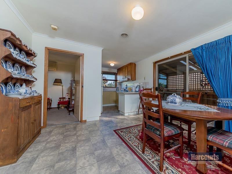 14 Helen Street, Drouin VIC 3818