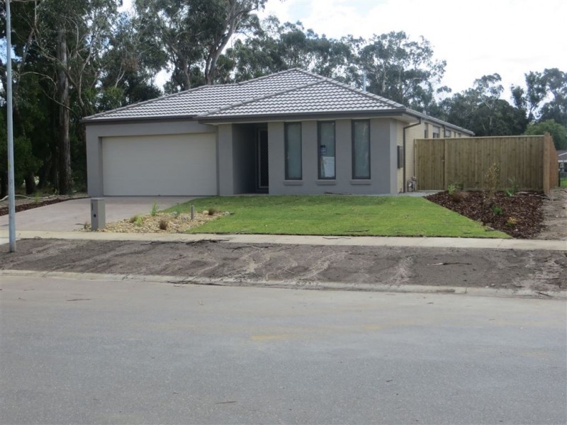 118 Cook Street, Drouin VIC 3818