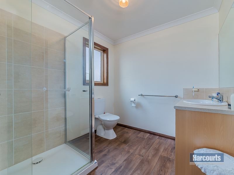 6 Penfold Place, Drouin VIC 3818