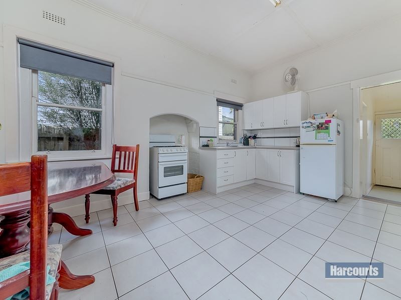 8 Lampards Road, Drouin VIC 3818