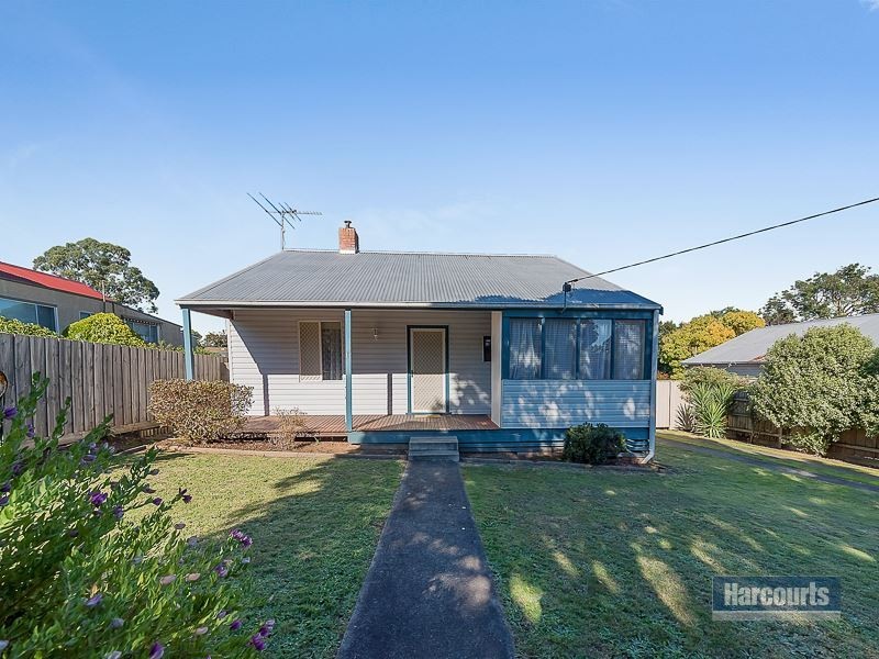 14 Church Street, Drouin VIC 3818