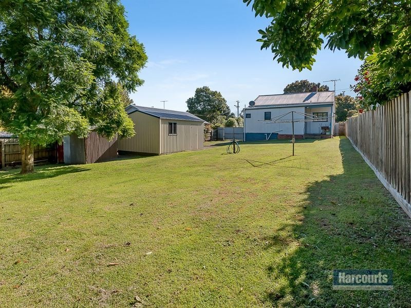 14 Church Street, Drouin VIC 3818