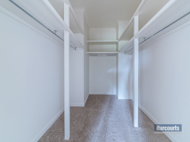 2/41 Manikato Drive, Drouin VIC 3818