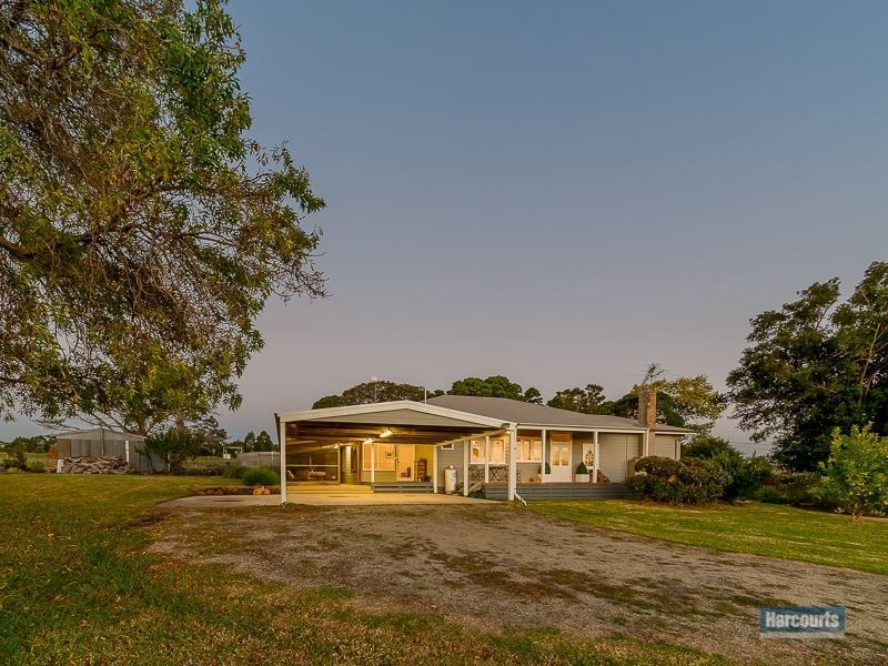 44 Newland Road, Longwarry VIC 3816