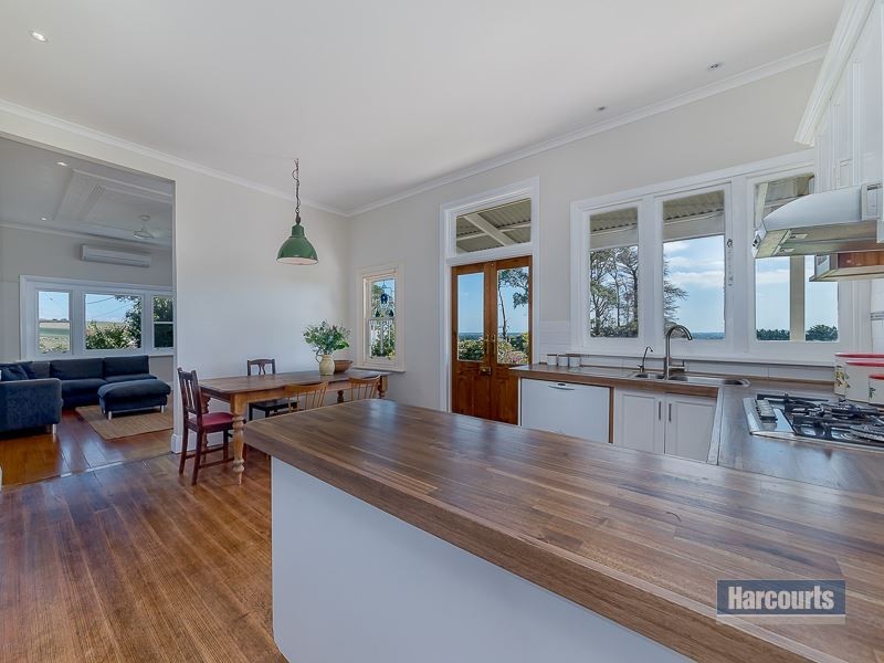 44 Newland Road, Longwarry VIC 3816