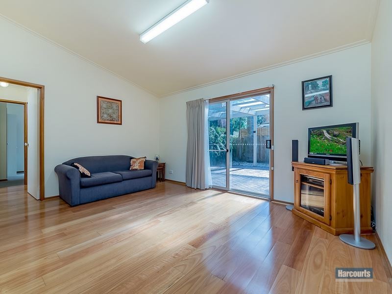 15 Adam Court, Drouin VIC 3818