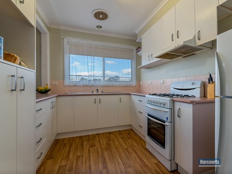 12 Bertram Street, Drouin VIC 3818