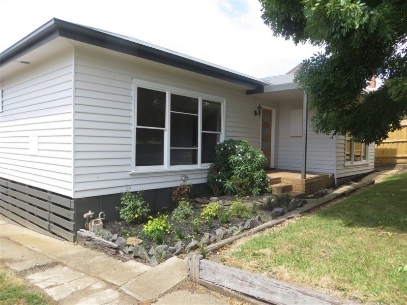 28 Buln Buln Road, Drouin VIC 3818