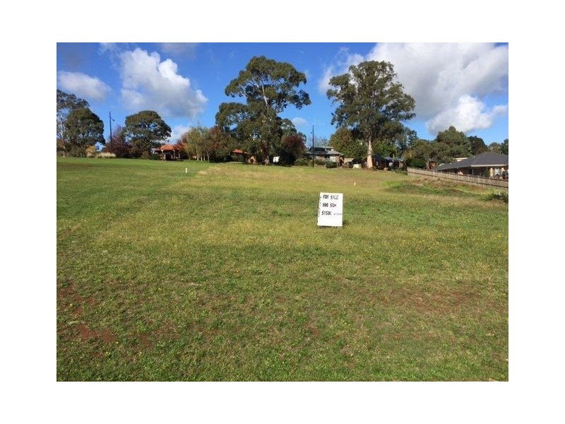 5 Empire Avenue, Drouin VIC 3818