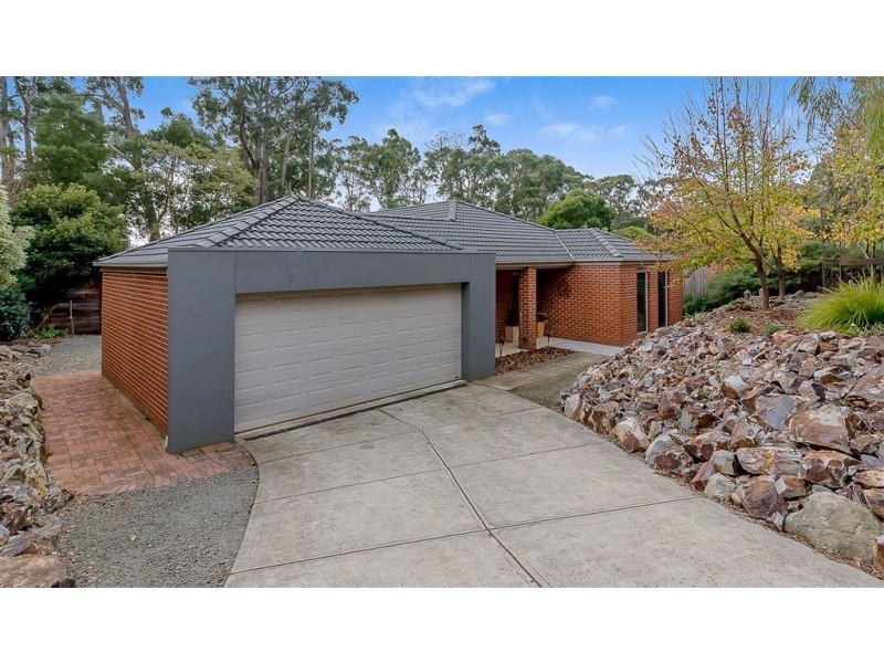 9 Andrew Court, Drouin VIC 3818