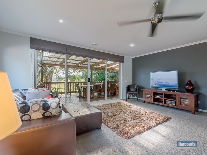 9 Andrew Court, Drouin VIC 3818